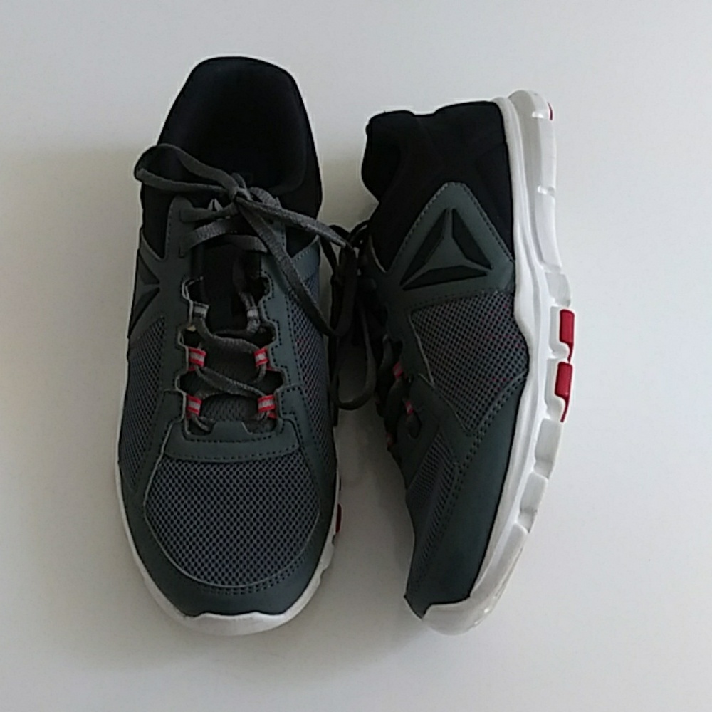 Reebok Memory Tech 10 running shoes